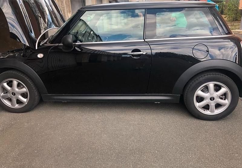 Schwarz Gebraucht 2010 Mini ONE Kleinwagen | 3.000 € (Superpreis) - Bild 1/4