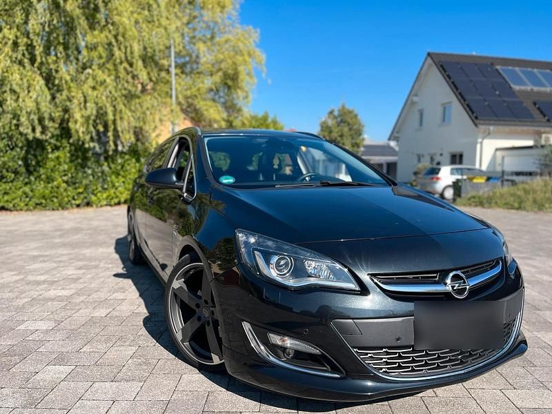 Schwarz Gebraucht 2014 Opel Astra OPC Kombi | 7.639 € (Fairer Preis) - Bild 1/4