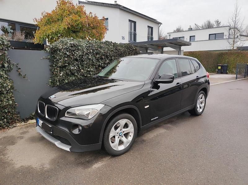 Schwarz Gebraucht 2012 BMW X1 Performance SUV | 9.900 € (Fairer Preis) - Bild 1/4