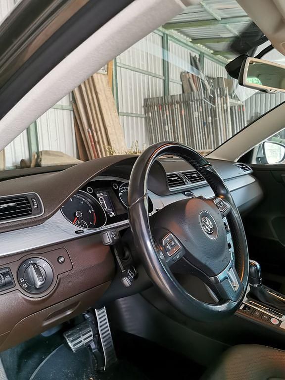 Gebraucht VW Passat 177 PS (130 kW) 2013 Braun Limousine