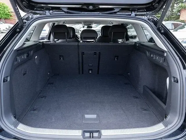 Gebraucht Skoda Superb Selection 265 PS (194 kW) 2025 Schwarz Kombi