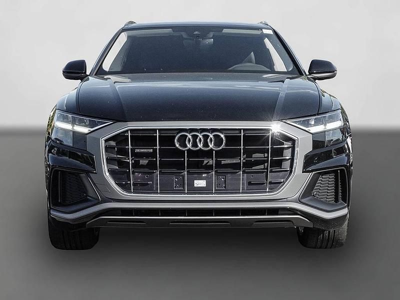 Gebraucht Audi Q8 286 PS (210 kW) 2022 Schwarz SUV