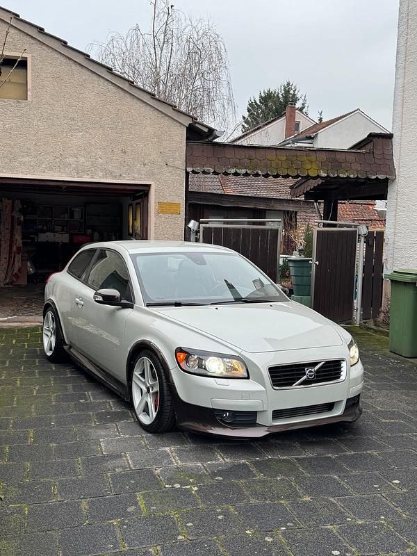 Gebraucht Volvo C30 Summum 220 PS (161 kW) 2009 Weiß Kleinwagen
