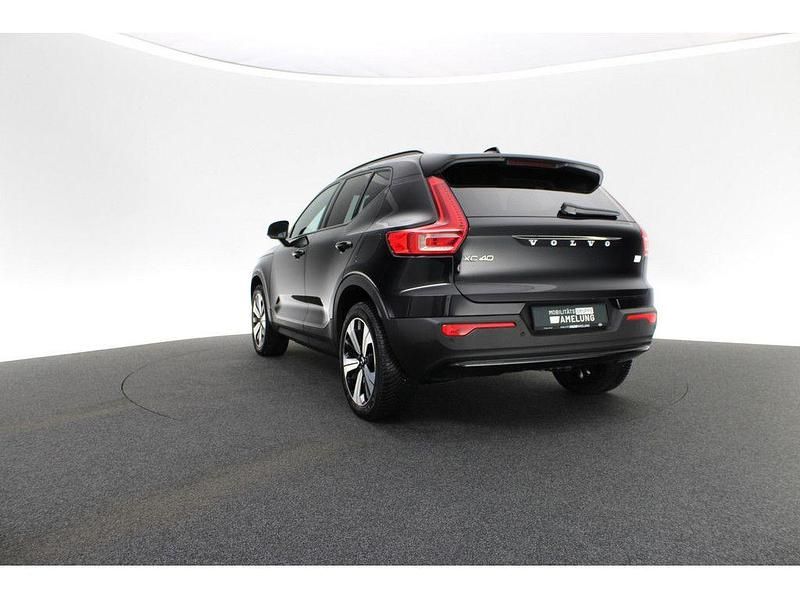 Gebraucht Volvo XC40 Core 169 kW (231 PS) 2022 Onyx schwarz SUV