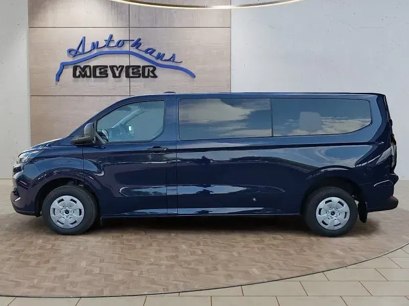 Neu Ford Transit Custom 136 PS (100 kW) 2026 Blau Van