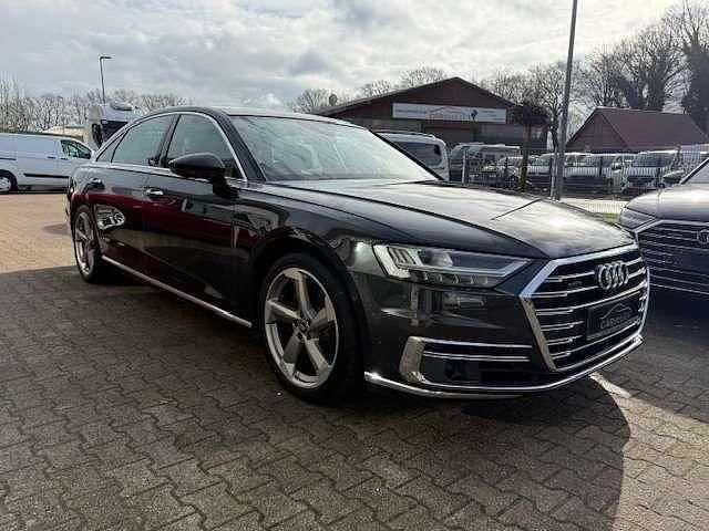 Gebraucht Audi A8L 286 PS (210 kW) 2018 Vesuv grau metallic Limousine