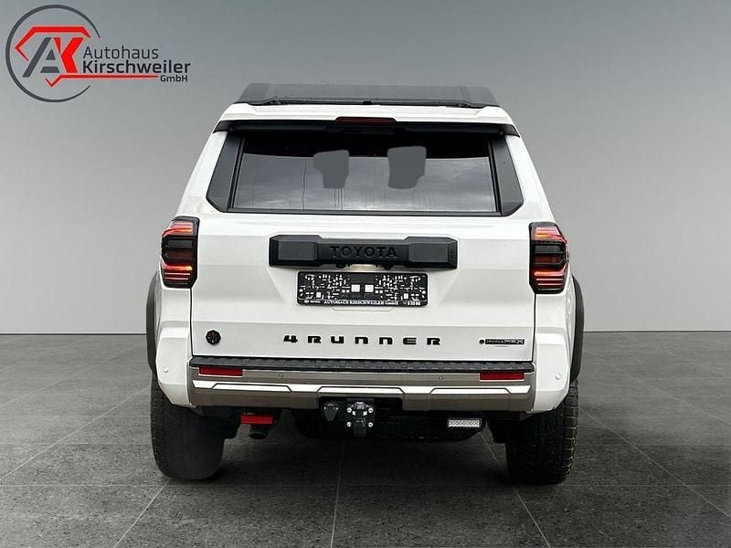 Neu Toyota 4 Runner 326 PS (239 kW) 2025 Weiß SUV