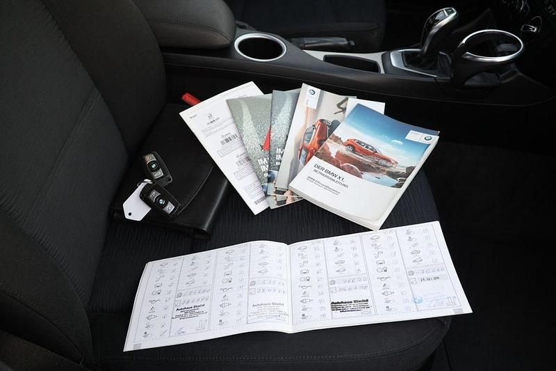 Gebraucht BMW X1 Advantage 143 PS (105 kW) 2015 Blau SUV