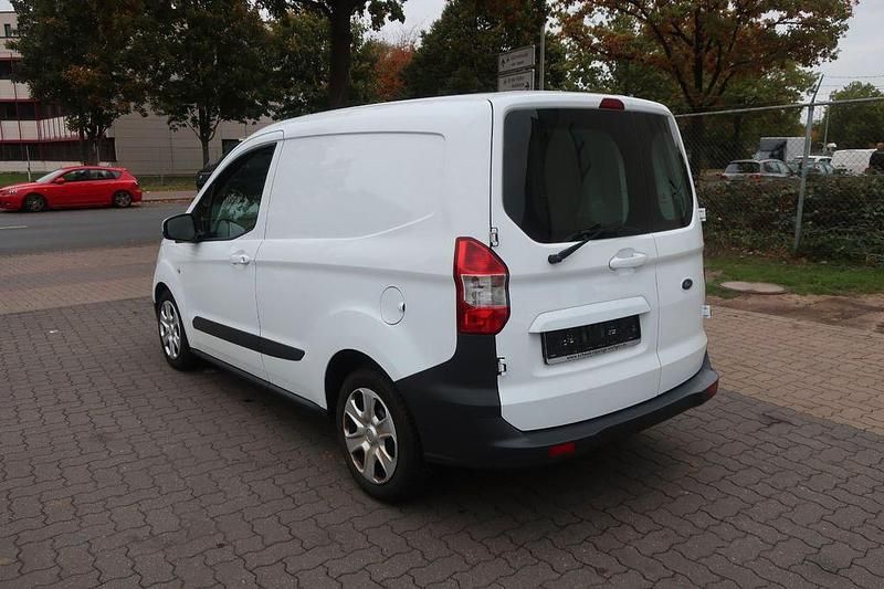 Gebraucht Ford Transit Trend 75 PS (55 kW) 2017 Weiß Limousine
