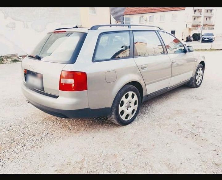 Gebraucht Audi A6 179 PS (131 kW) 2002 Silber Kombi