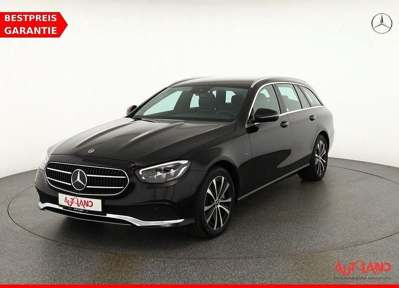 Schwarz Gebraucht 2021 Mercedes E300 Avantgarde Kombi | 32.990 € (Etwas zu teuer) - Bild 1/4