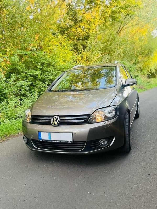 Gebraucht 2009 VW Golf Plus Cross Comfortline Van / Kleinbus | 7.350 € (Etwas zu teuer) - Bild 1/4