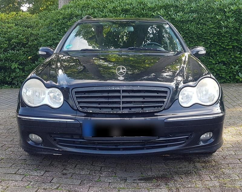 Schwarz Gebraucht 2006 Mercedes C220 Kombi | 1.550 € (Guter Preis) - Bild 1/4