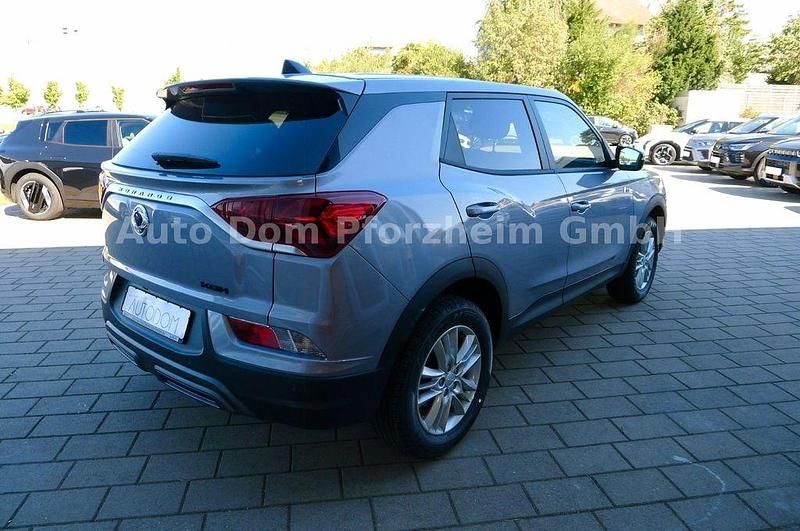 Neu KGM Korando 163 PS (119 kW) 2025 Iron metal met. SUV