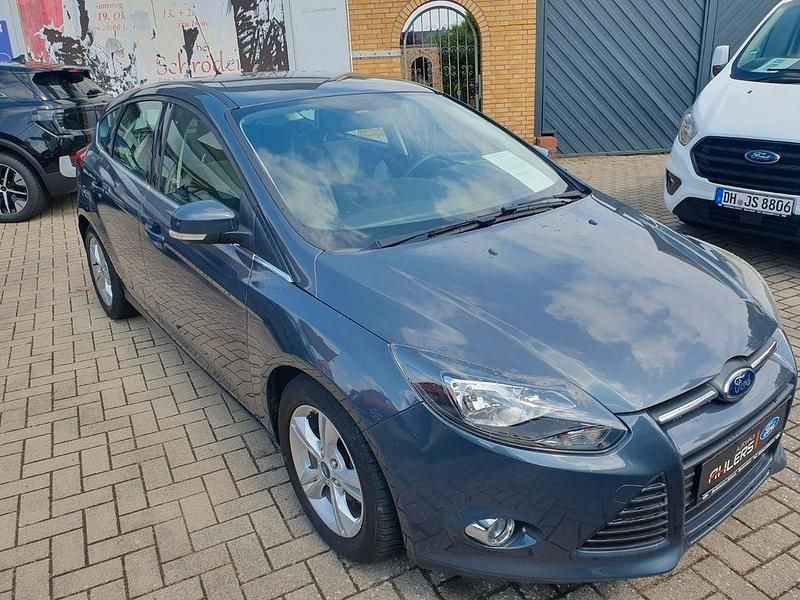 Gebraucht Ford Focus SYNC Edition 125 PS (91 kW) 2013 Grau Limousine