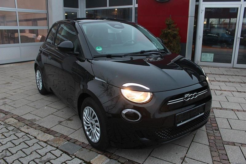 Schwarz Gebraucht 2023 Fiat 500e Action Kleinwagen | 13.900 € (Superpreis) - Bild 1/4