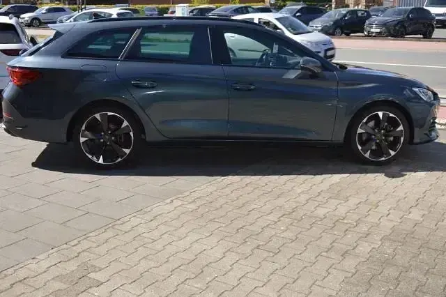 Gebraucht Cupra Leon 204 PS (150 kW) 2023 Magnetic tech (metallic) Limousine