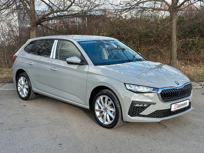 Nowe Skoda 105 150 KM (110 kW) 2026 Szary Sedan/Limuzyna