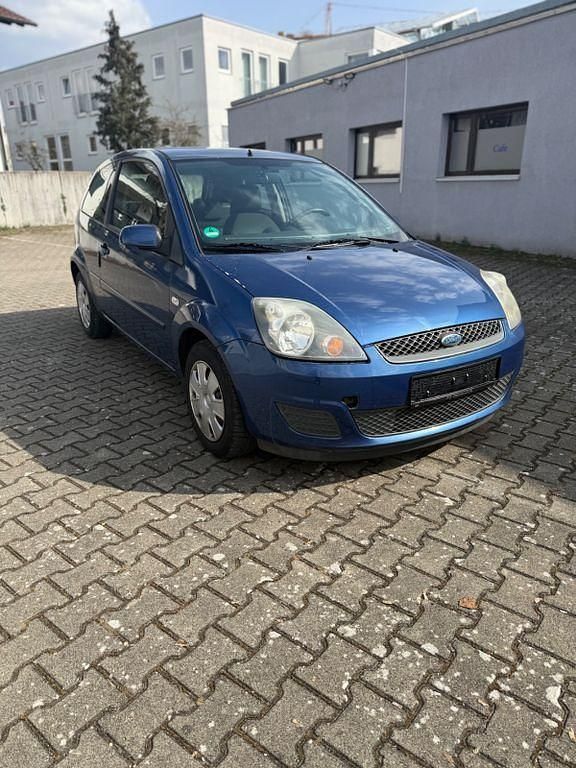 Gebraucht Ford Fiesta 60 PS (44 kW) 2008 Blau Kleinwagen
