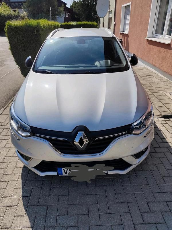 Silber Gebraucht 2019 Renault Mégane GrandTour LIMITED Kombi | 12.000 € (Fairer Preis) - Bild 1/4