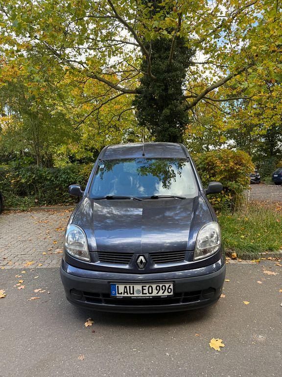 Blau Gebraucht 2005 Renault Kangoo Privilege Van / Kleinbus | 2.100 € (Fairer Preis) - Bild 1/4