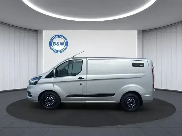 Second-hand Ford Transit Custom 170 CP (125 kW) 2020 Argintiu Monovolum