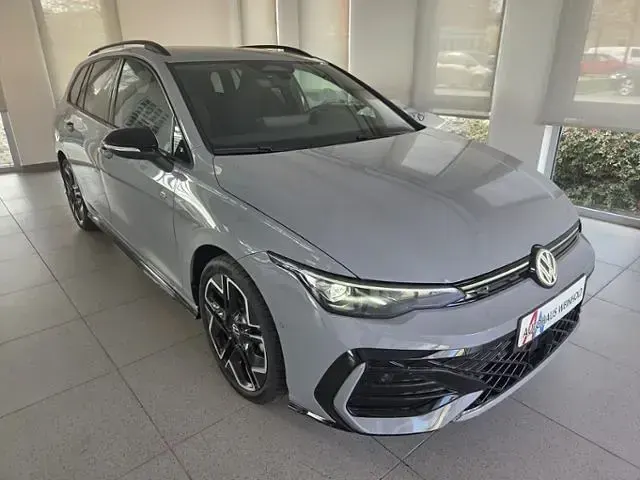 Neu VW Golf VIII R-line 150 PS (110 kW) 2026 Grau Kombi