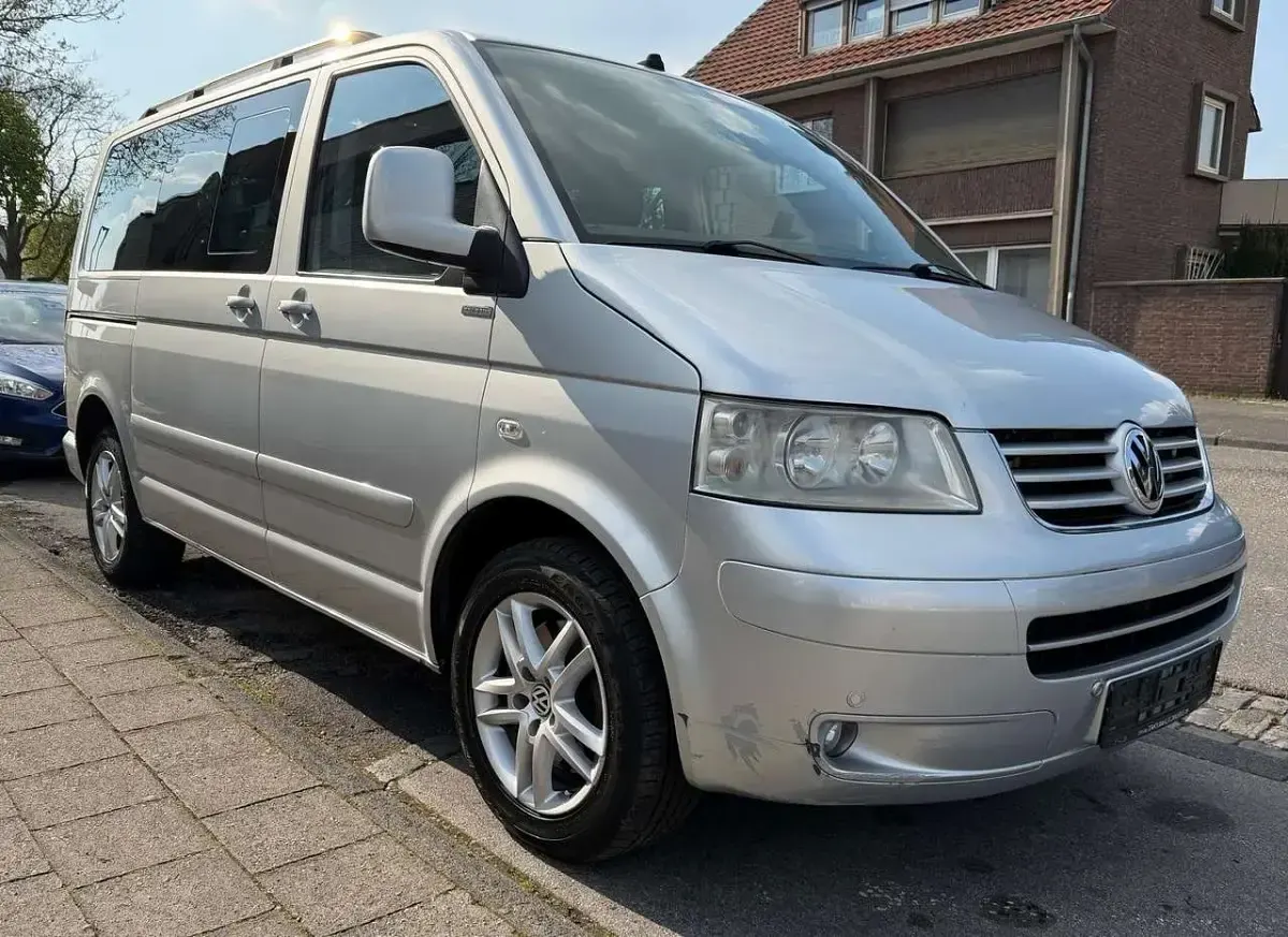 Gebraucht VW Multivan California 174 PS (127 kW) 2007 Reflexsilber metallic Van / Kleinbus