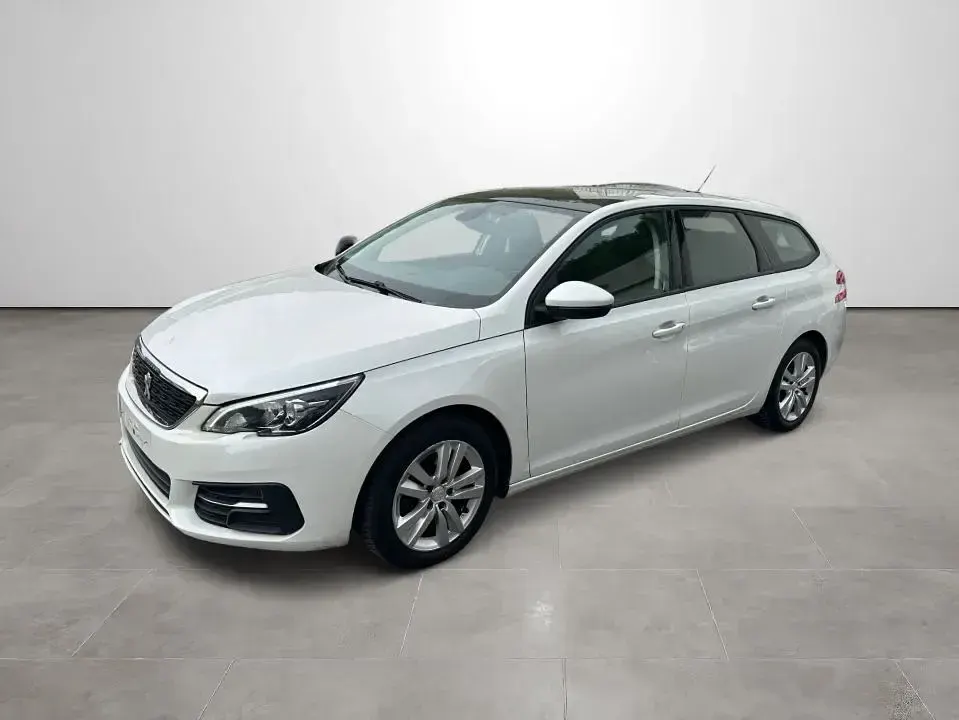 Gebraucht Peugeot 308 Active 131 PS (96 kW) 2019 Weiß Kombi