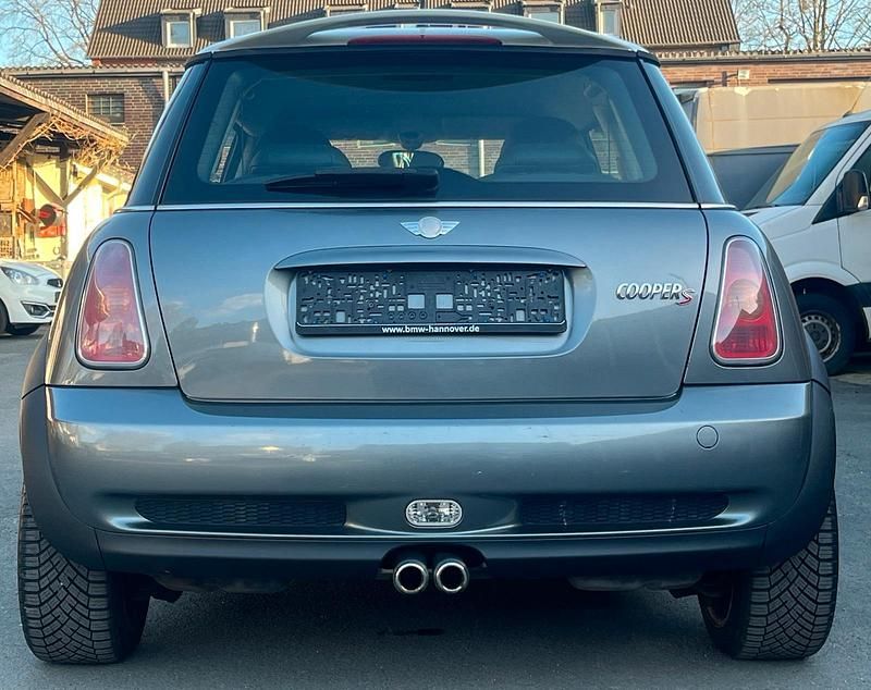 Gebraucht Mini Cooper S Chili 163 PS (119 kW) 2004 Dark silver metallic Kleinwagen