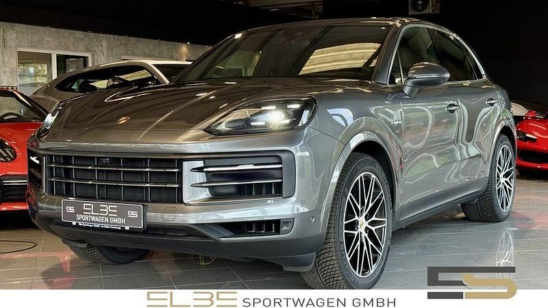 Grau Gebraucht 2024 Porsche Cayenne SUV | 99.850 € (Superpreis) - Bild 1/4