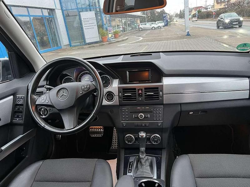 Gebraucht Mercedes GLK250 204 PS (150 kW) 2012 Tenoritgrau  metalliclack SUV
