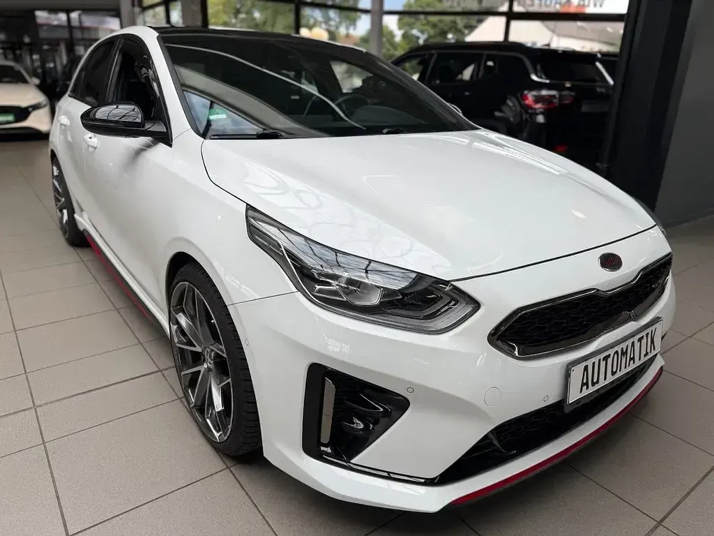 Gebraucht Kia Ceed GT GT 204 PS (150 kW) 2020 Deluxe white Limousine