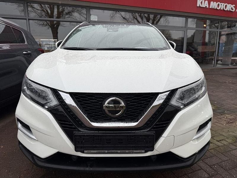 Gebraucht Nissan Qashqai Acenta 159 PS (116 kW) 2019 Weiß SUV