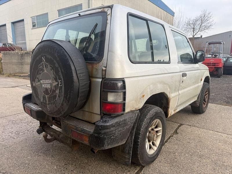 Gebraucht Mitsubishi Pajero 99 PS (72 kW) 1998 Silber SUV