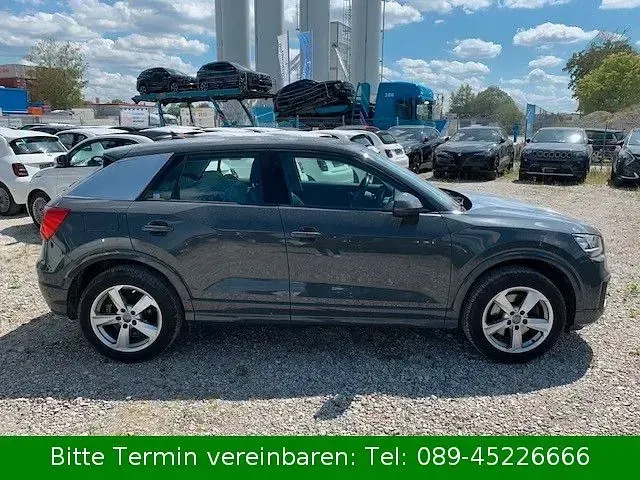Gebraucht Audi Q2 Sport 150 PS (110 kW) 2017 Grau SUV