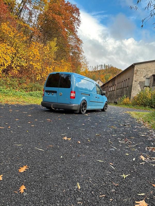 Blau Gebraucht 2012 VW Caddy Van / Kleinbus | 7.399 € (Fairer Preis) - Bild 1/4