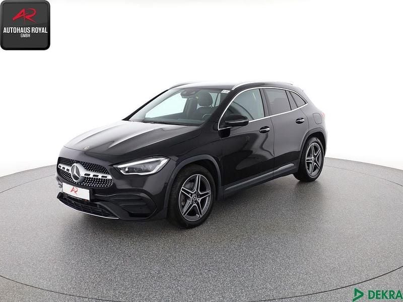 Kosmosschwarz Gebraucht 2021 Mercedes GLA200 AMG SUV | 34.480 € (Fairer Preis) - Bild 1/4