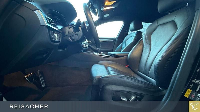 Gebraucht BMW 530e Efficient Dynamics 292 PS (214 kW) 2022 Saphirschwarz metallic Kombi