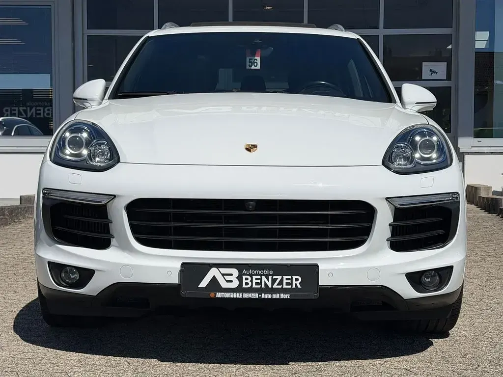Second-hand Porsche Cayenne 262 CP (192 kW) 2016 Alb SUV