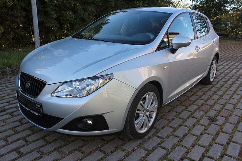 Silber Gebraucht 2008 Seat Ibiza Limousine | 3.499 € (Fairer Preis) - Bild 1/4