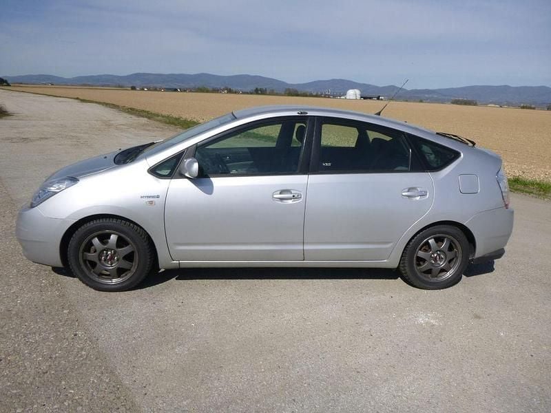 Occasion Toyota Prius 77 ch (56 kW) 2007 Argent Citadine