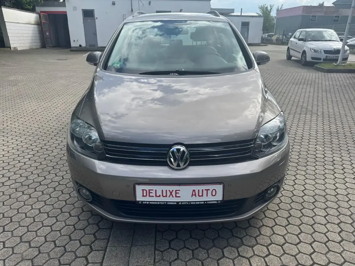 Gebraucht VW Golf VI Comfortline 105 PS (77 kW) 2011 Braun Kleinwagen