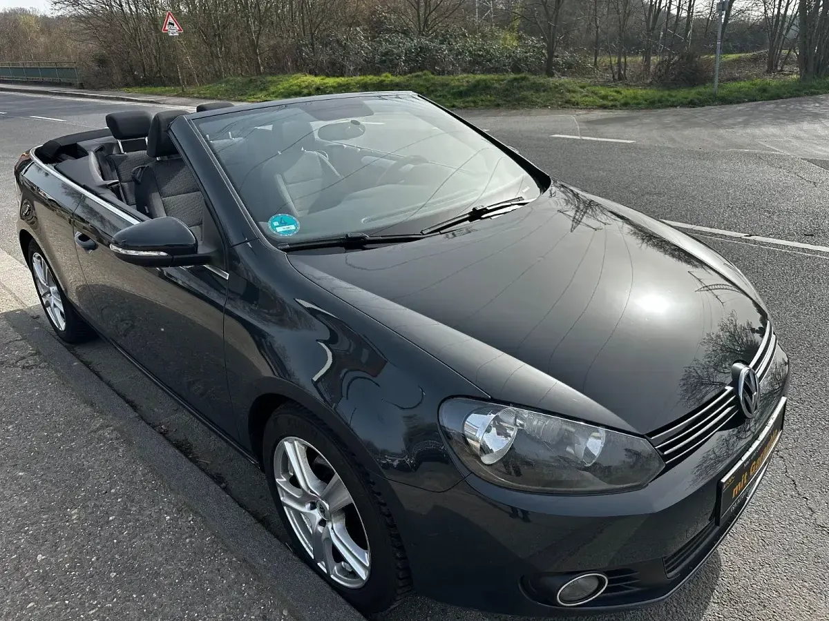Gebraucht VW Golf Cabriolet Basis 105 PS (77 kW) 2015 Grau Cabrio