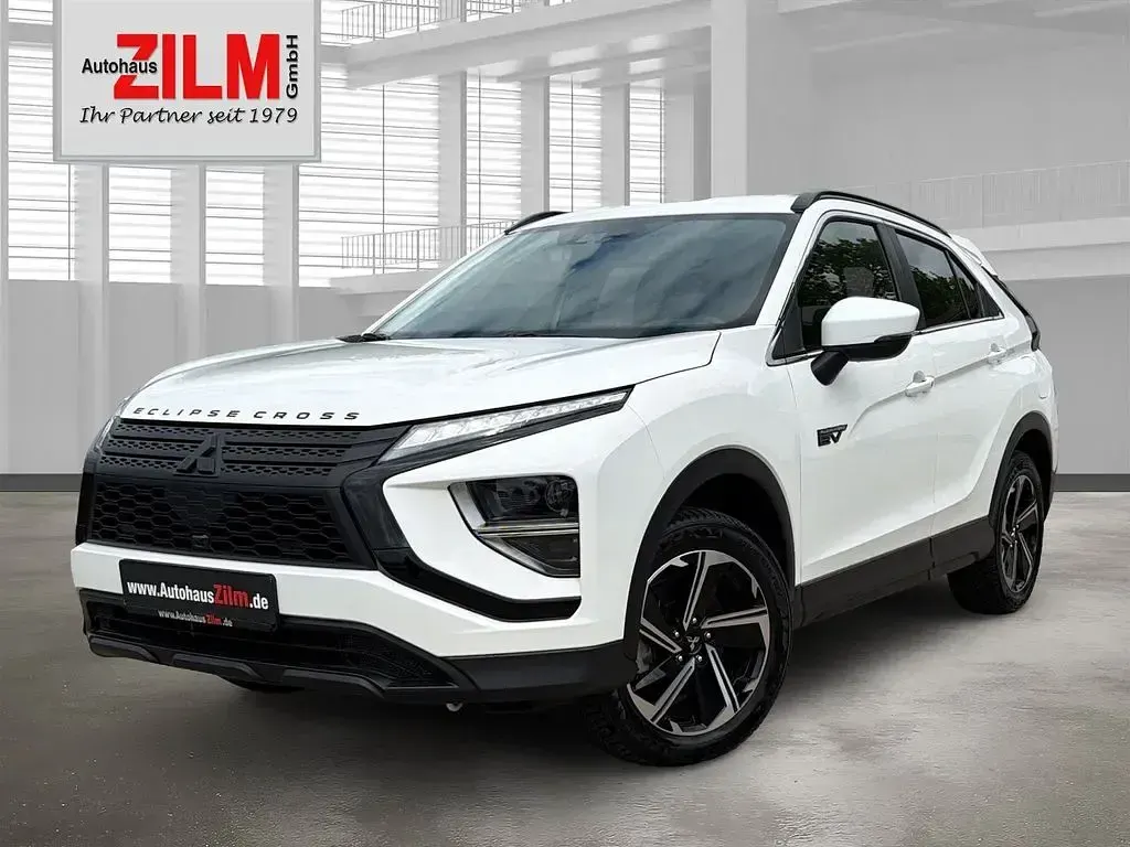 Używany Mitsubishi Eclipse Cross Basis 188 KM (138 kW) 2024 Biały SUV
