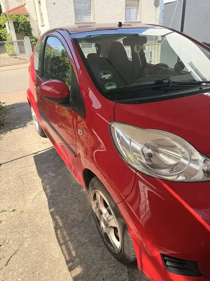 Gebraucht Peugeot 107 68 PS (50 kW) 2009 Kleinwagen