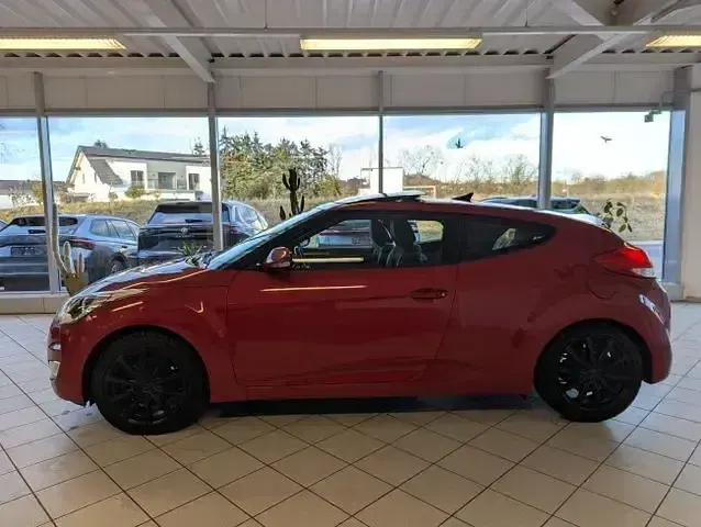 Gebraucht Hyundai Veloster Style 140 PS (102 kW) 2014 Rot Kleinwagen