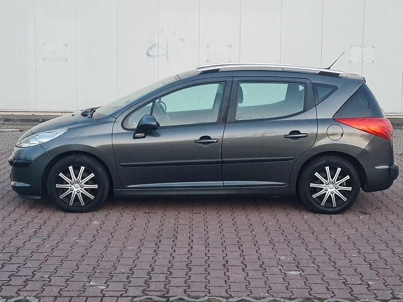 Gebraucht Peugeot 207 95 PS (69 kW) 2008 Grau Kombi