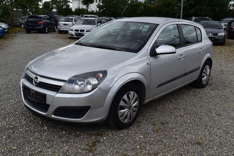 Gebraucht Opel Astra Sport 105 PS (77 kW) 2005 Silber Limousine