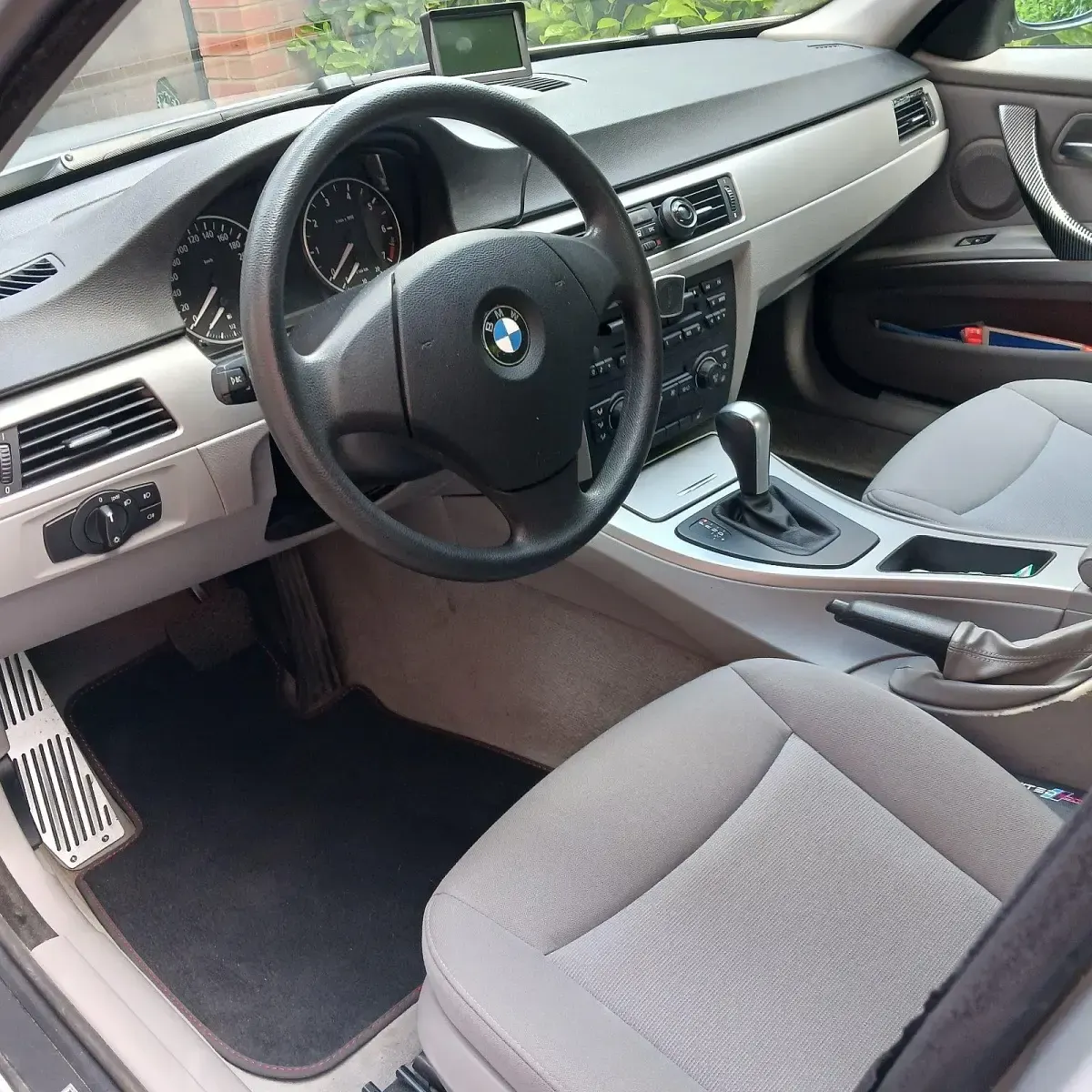 Gebraucht BMW 320 150 PS (110 kW) 2005 Silber Limousine